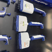 Rainin Pipet-Lite XLS Multichannel Pipettes - Quantity 7 image 0